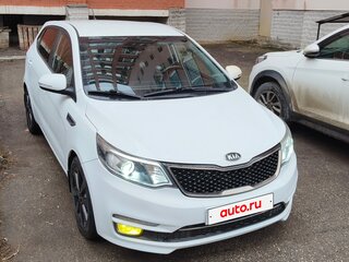2015 Kia Rio III Рестайлинг, белый, 1335000 рублей, вид 1