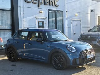 2021 Mini Hatch Cooper III (F55/F56) Рестайлинг 2, синий, 2700000 рублей, вид 3