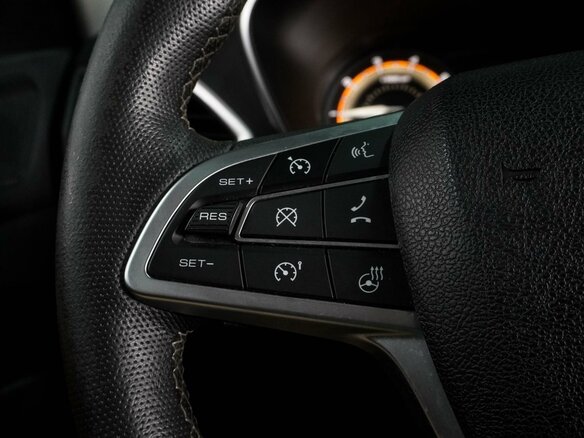 2024 Lada (ВАЗ) Vesta SW Cross I Рестайлинг (NG), белый, 1299000 рублей - вид 16