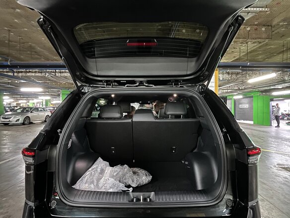 2026 Toyota bZ3X 58.3 kWh, чёрный - вид 9