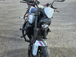 2024 Triumph Trident 660, синий, 950000 рублей, вид 2