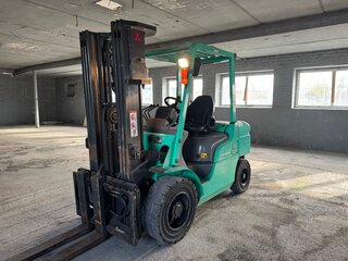 2021 Mitsubishi FD, зелёный, 1250000 рублей, вид 2