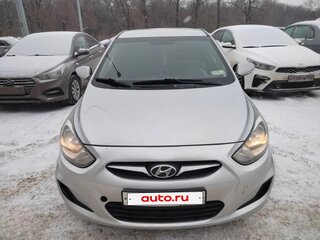 2011 Hyundai Solaris I, серебристый, 620000 рублей, вид 1