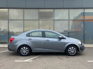 2014 Chevrolet Aveo II, серый, 585000 рублей, вид 3