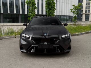 2026 BMW M5 VII (G90), чёрный, 19990000 рублей, вид 3