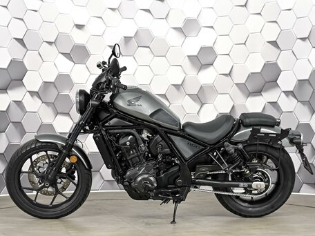 2023 Honda CMX 1100 Rebel, серый, 1077000 рублей, вид 4