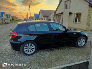 2010 BMW 1 серии 118i I (E81/E82/E87/E88) Рестайлинг, чёрный, 775000 рублей, вид 4