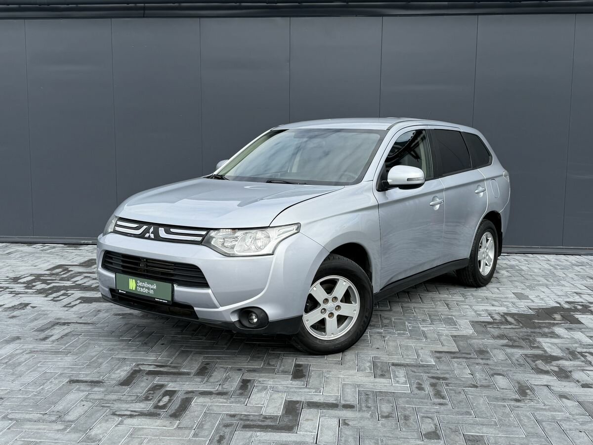 Открыть фотографии: Mitsubishi Outlander III