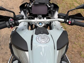 2021 BMW R 1250 GS Adventure, серый, 1809999 рублей, вид 2