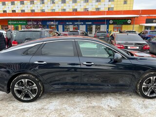 2020 Kia K5 III, синий, 2650000 рублей, вид 4