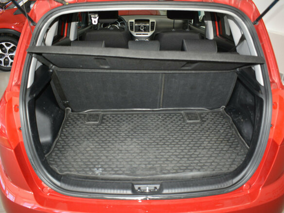2015 Kia Venga 5-speed I Рестайлинг, красный, 895000 рублей - вид 14