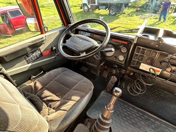 2004 КамАЗ 6520, оранжевый, 1100000 рублей - вид 11