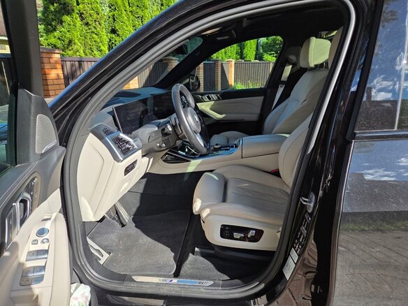 2023 BMW X7 40d I (G07) Рестайлинг, чёрный, 11000000 рублей - вид 5