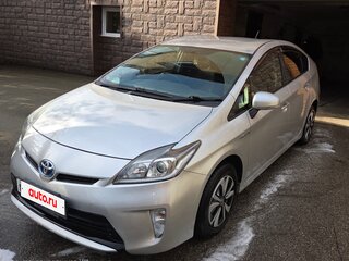 2012 Toyota Prius III Рестайлинг (XW30), серебристый, 920000 рублей, вид 4