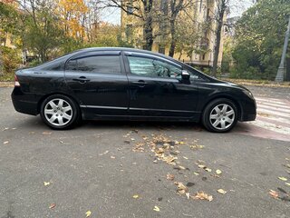 2010 Honda Civic VIII Рестайлинг, чёрный, 800000 рублей, вид 5