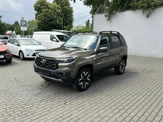 2026 Lada (ВАЗ) Niva Travel I Рестайлинг, коричневый, 1804000 рублей, вид 3