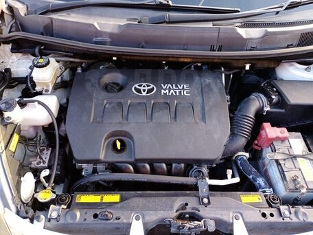 2010 Toyota ISis I Рестайлинг, белый, 1150000 рублей, вид 5