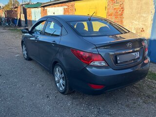 2012 Hyundai Solaris I, чёрный, 665000 рублей, вид 4