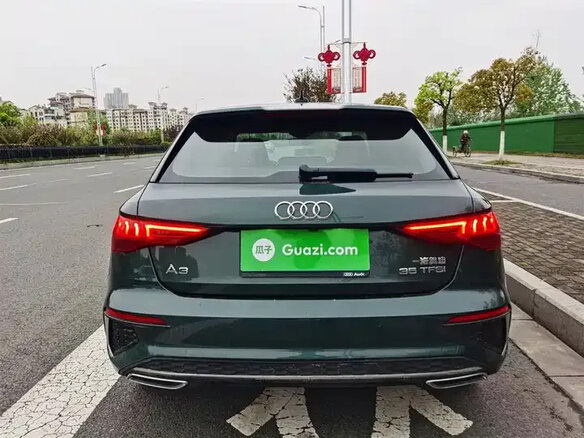 2023 Audi A3 Sportback 35 TFSI IV (8Y), зелёный, 1920911 рублей - вид 5