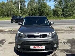 2019 Kia Soul II Рестайлинг, серебристый, 1400000 рублей, вид 1