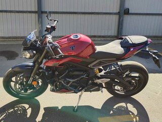 2023 Triumph Street Triple, красный, 1200000 рублей, вид 3