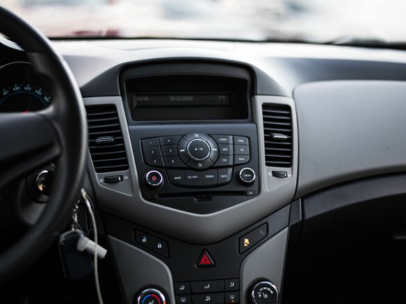 2012 Chevrolet Cruze I, чёрный, 570000 рублей - вид 6