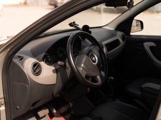 2011 Renault Sandero I, бежевый, 520000 рублей, вид 5