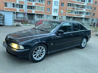 1997 BMW 5 серии 523i IV (E39), чёрный, 530000 рублей, вид 4