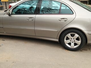2002 Mercedes-Benz E-Класс 240 III (W211, S211), серый, 1010000 рублей, вид 2