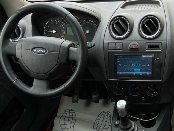 2007 Ford Fiesta Mk5, красный - вид 6