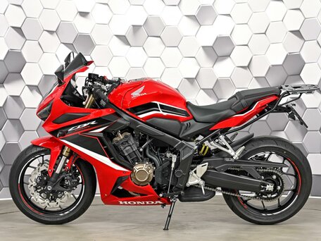 2021 Honda CBR 650R, красный, 899000 рублей, вид 4