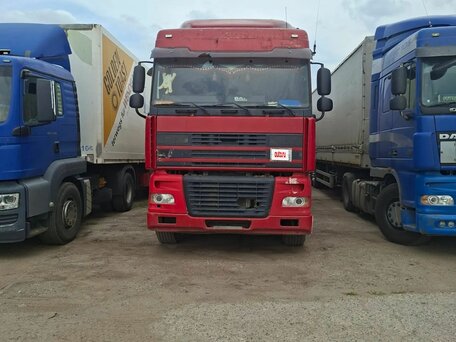 1999 DAF 95XF, красный, 1000000 рублей, вид 2