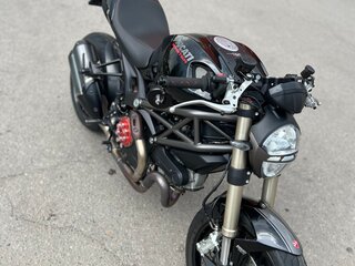 2010 Ducati Monster 1100, чёрный, 650000 рублей, вид 5