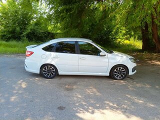 2023 Lada (ВАЗ) Granta Drive Active I Рестайлинг, белый, 950000 рублей, вид 2