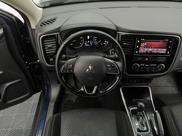 2018 Mitsubishi Outlander III Рестайлинг 2, синий, 1675000 рублей - вид 26