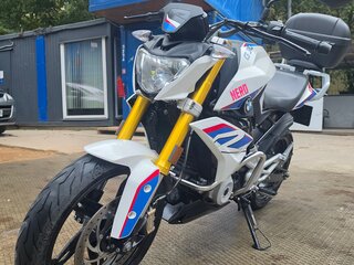 2019 BMW G 310 R, белый, 325000 рублей, вид 4