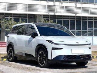 2026 Toyota bZ3X 58.3 kWh, белый, 2940000 рублей, вид 4