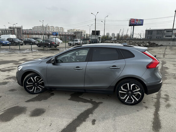 2018 Volvo V40 Cross Country I Рестайлинг, серый, 1820000 рублей - вид 6