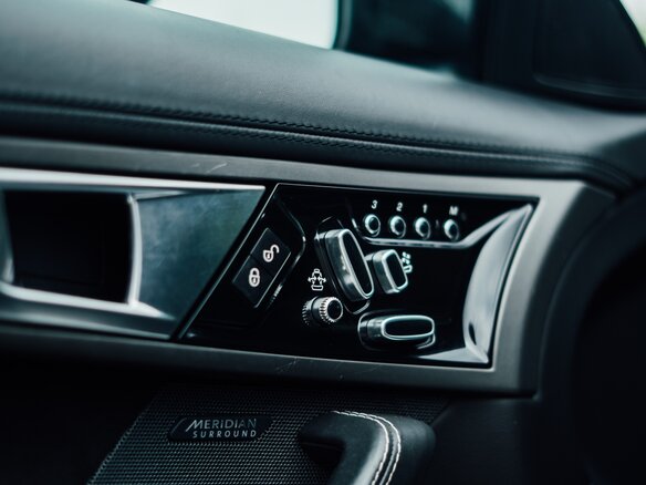 2014 Jaguar F-Type R I, серый, 5000000 рублей - вид 11