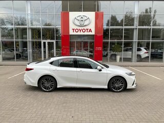 2026 Toyota Camry IX (XV80) China Market Рестайлинг, белый, 4950000 рублей, вид 4
