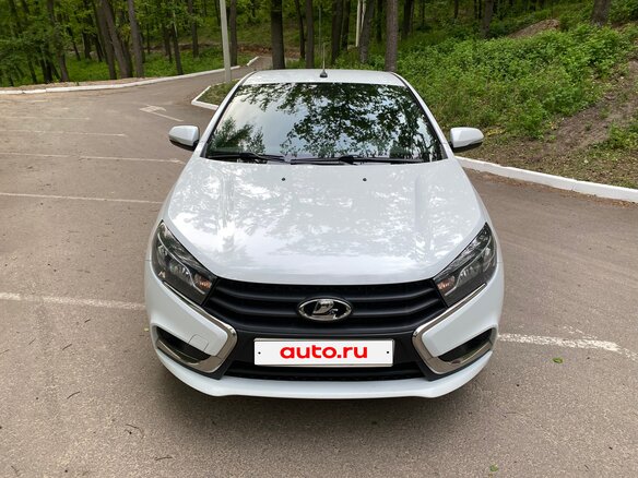 2018 Lada (ВАЗ) Vesta I, белый, 850000 рублей - вид 2