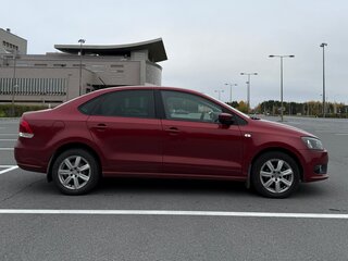 2013 Volkswagen Polo V, красный, 920000 рублей, вид 2