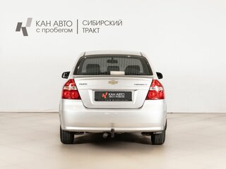 2011 Chevrolet Aveo I Рестайлинг, серебристый, 452500 рублей, вид 4