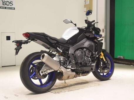 2024 Yamaha MT-10SP, серебристый, 1980000 рублей, вид 5