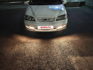 1997 Toyota Ipsum I (M10), белый, 450000 рублей, вид 1
