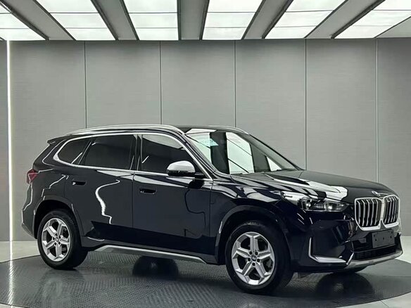 2023 BMW X1 Long 20Li sDrive III (U11/U12), чёрный, 2970000 рублей - вид 2