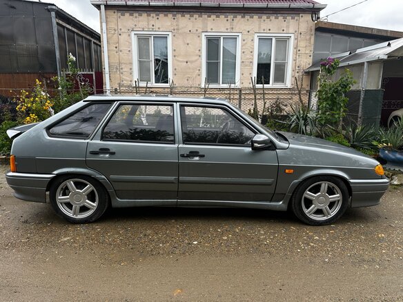 2010 Lada (ВАЗ) 2114, серебристый, 330000 рублей - вид 3