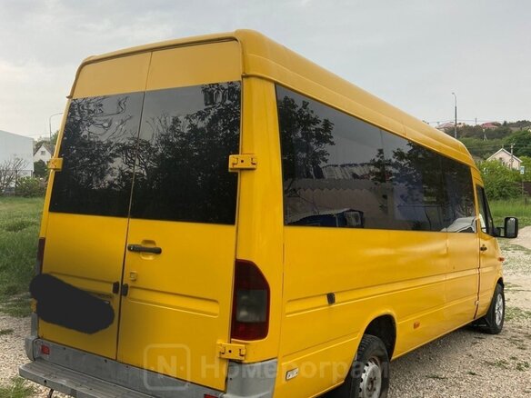 2004 Mercedes-Benz Sprinter, жёлтый, 1550000 рублей - вид 7