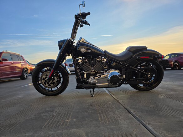 2024 Harley-Davidson Fat Boy, чёрный, 2249000 рублей - вид 13
