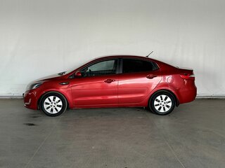 2013 Kia Rio III, красный, 499000 рублей, вид 4